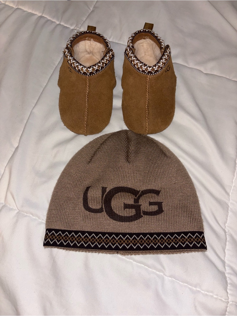 UGG Kids Tan Knit Beanie and Chestnut Suede Moccasins Set